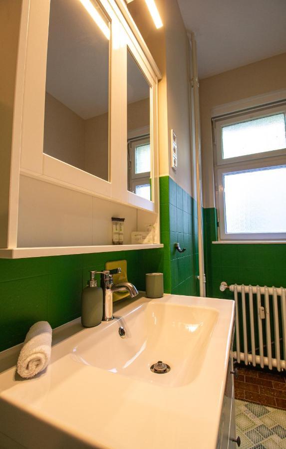 Small Paris Budapest Eksteriør billede